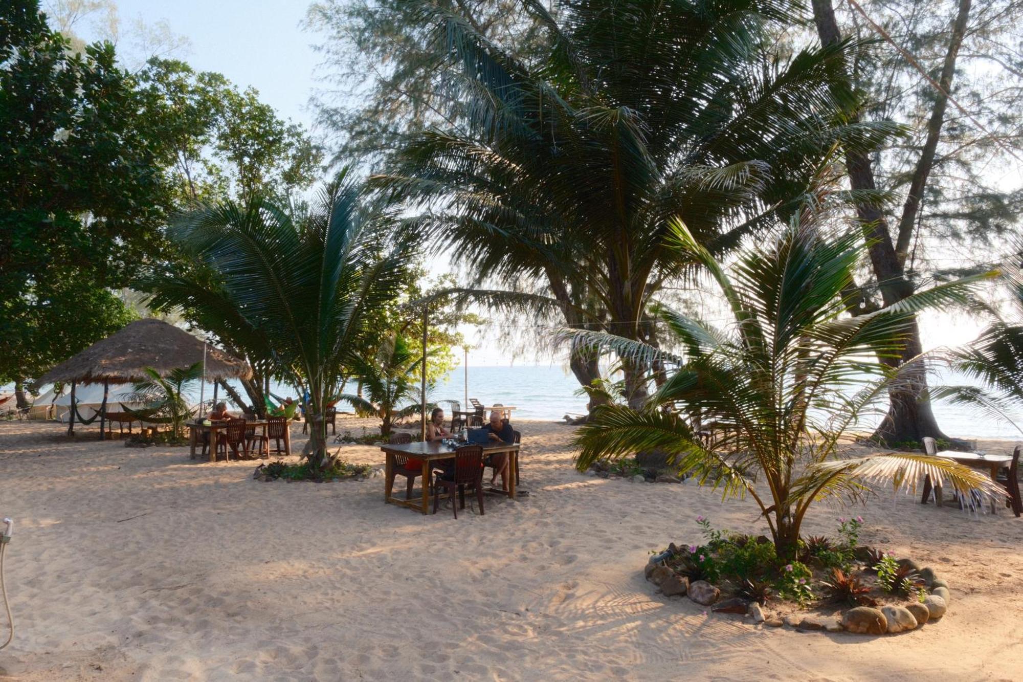 Villa Sleeping Trees à Koh Rong Sanloem Extérieur photo