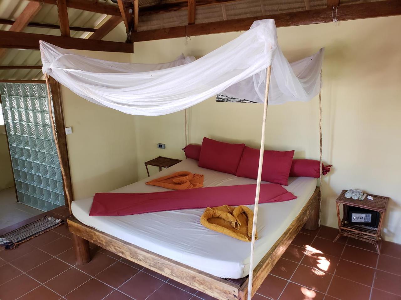 Villa Sleeping Trees à Koh Rong Sanloem Extérieur photo